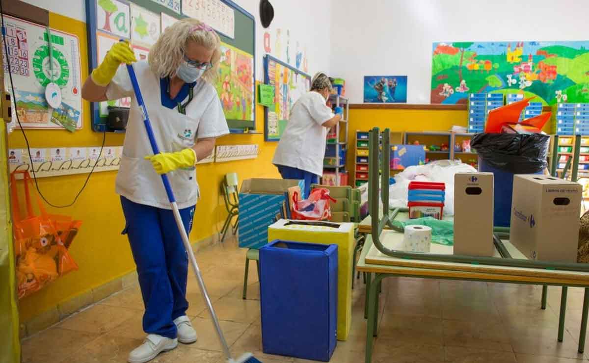 Oferta de empleo publica Personal de limpieza para instituto en Málaga