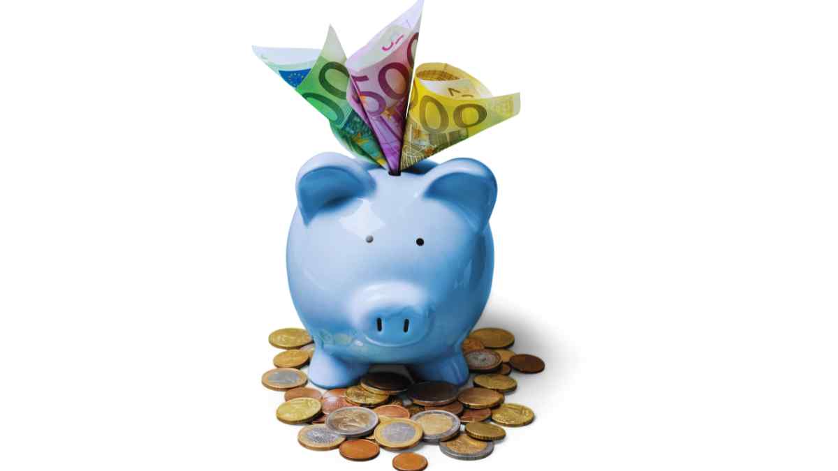 Los psicólogos recomiendan examinar nuestra relación con el dinero.