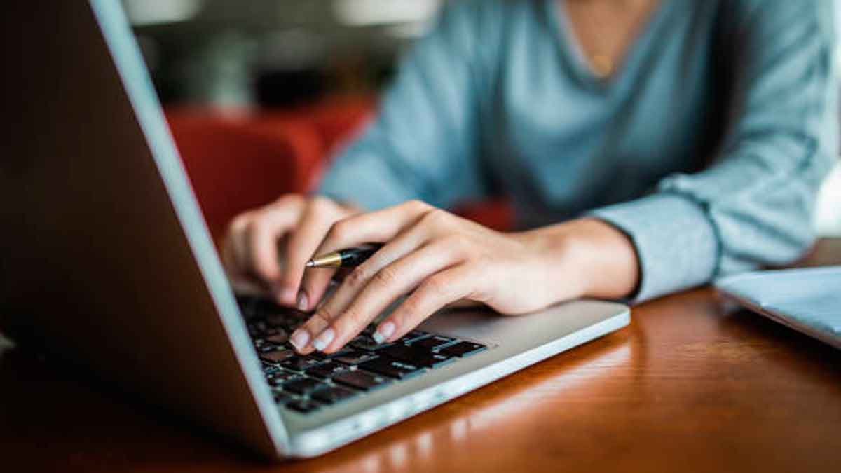 Femxa ofrece unos cursos gratuitos en el sector tecnológico y ambiental para desempleados en la colaboración con la Universidad de Nebrija.