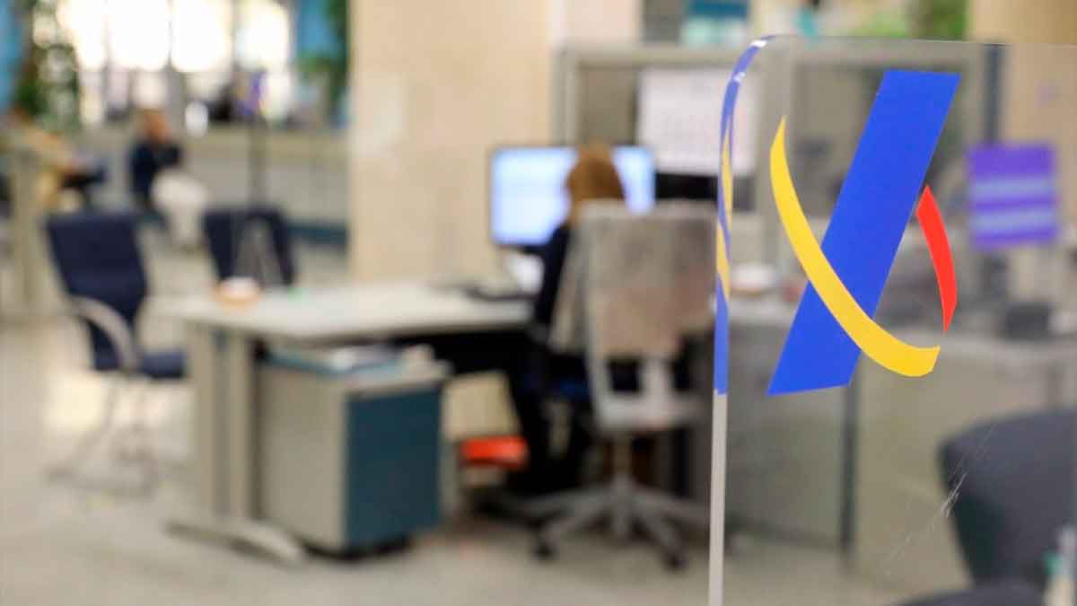 Oficina de la Agencia Tributaria relacionada con la deducción del 60% en la Renta por obras energéticas en 2026