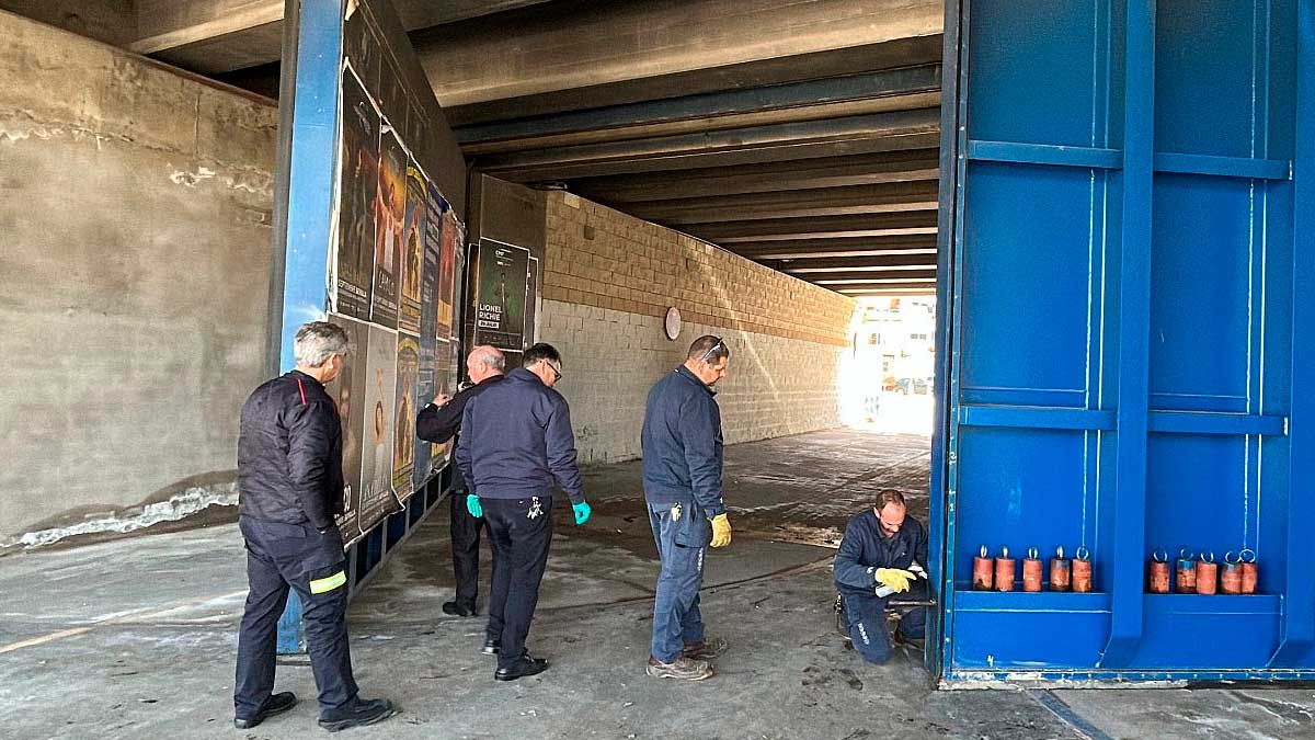 Cierre de las compuertas del muro de defensa del Guadalquivir en Sevilla como medida preventiva