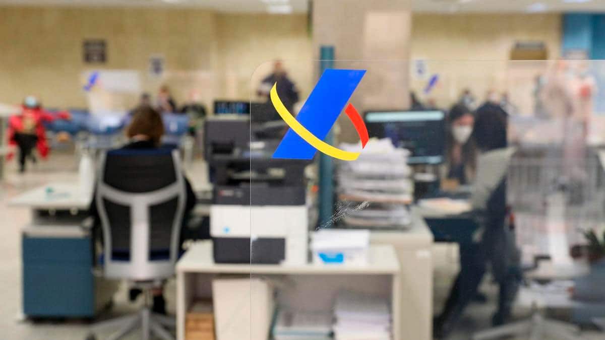 Oficina de la Agencia Tributaria durante la campaña de la Declaración de la Renta 2026