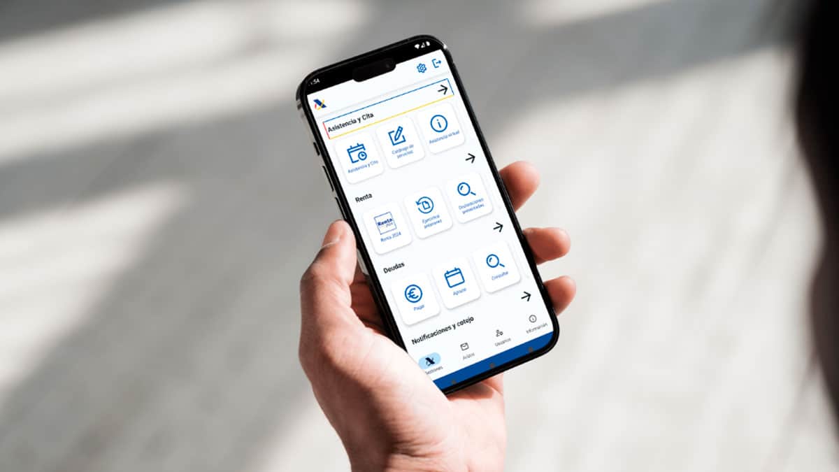 Aplicación APP-AEAT en un móvil para presentar la declaración de la Renta 2026