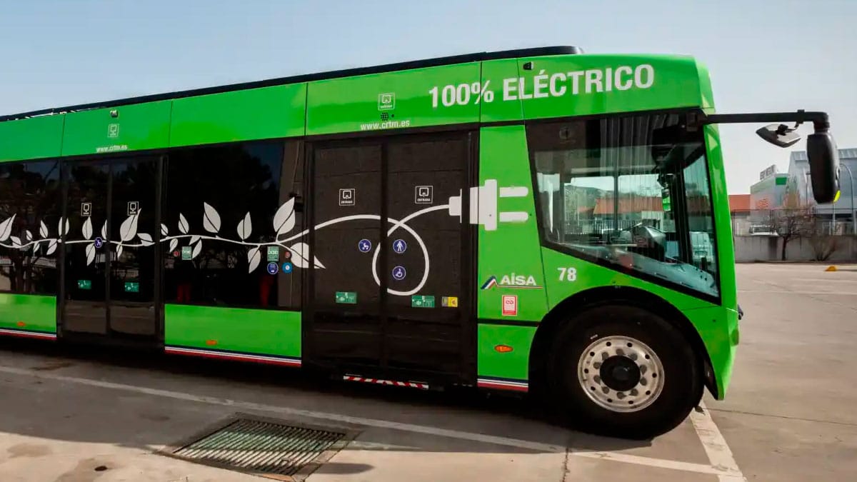Autobús urbano 100 % eléctrico en España en el contexto del debate sobre la capacidad de la red eléctrica