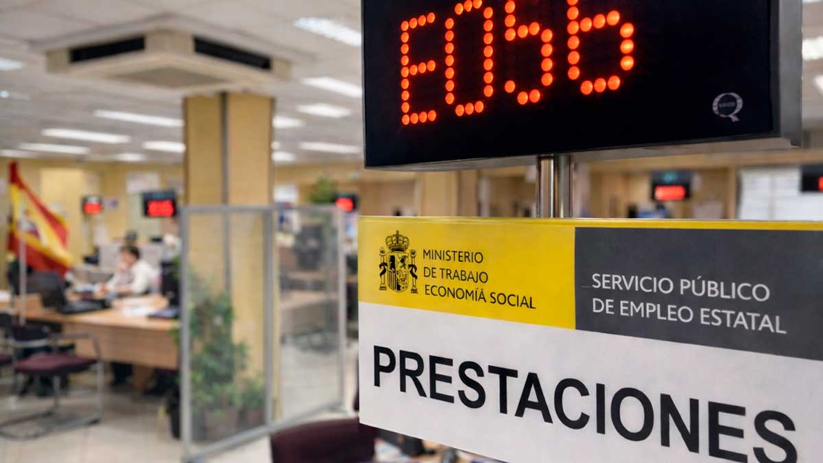 El ALT debe describir lo que se ve, no repetir el titular exacto.