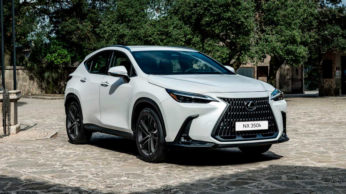 Lexus NX 350h blanco, SUV híbrido premium con diseño frontal y parrilla Lexus