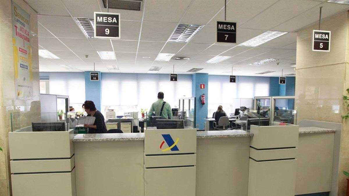 Oficina de la Agencia Tributaria durante la campaña de la Renta 2026