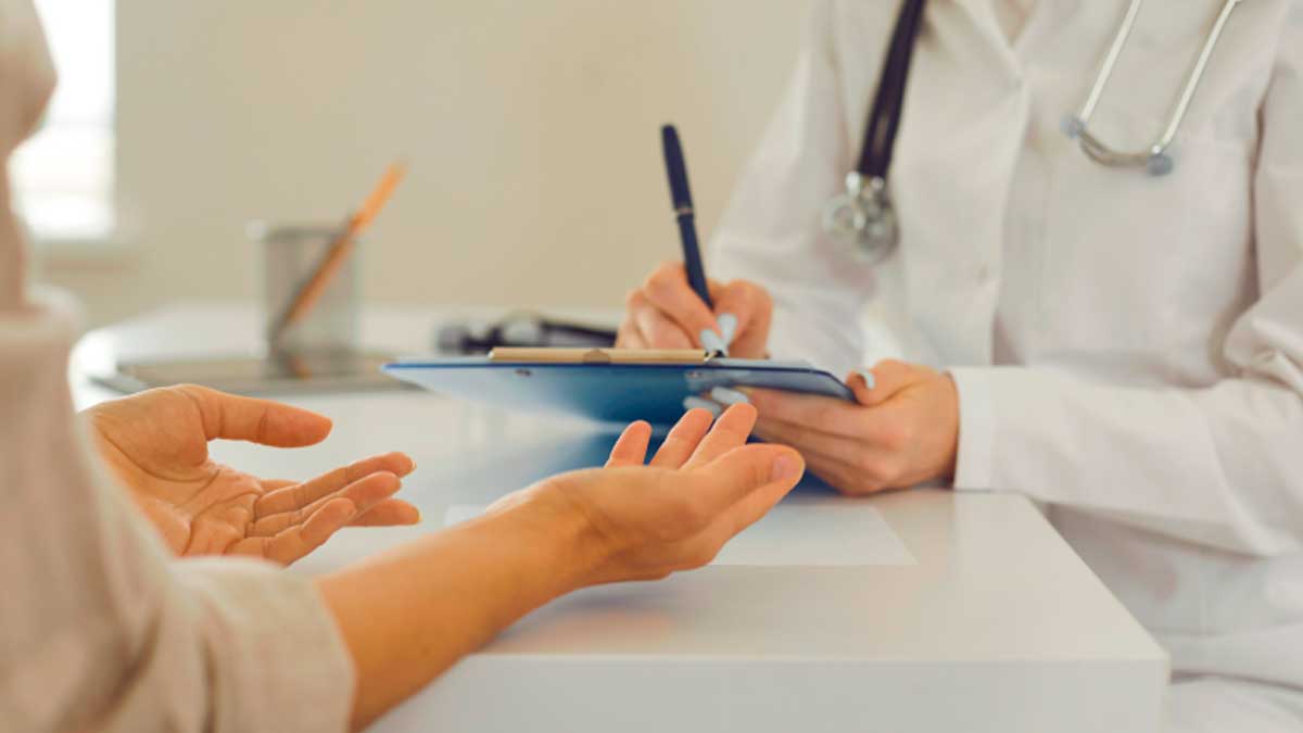 Consulta médica para evaluar enfermedades que permiten jubilación anticipada por discapacidad