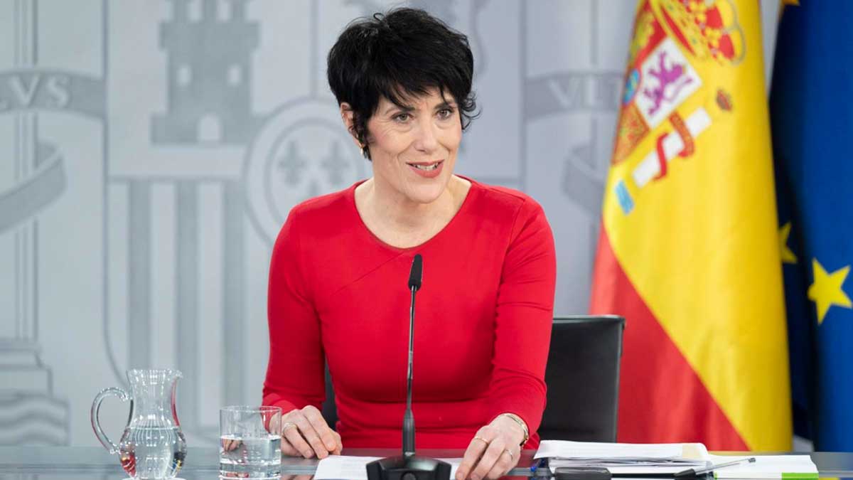 La ministra Elma Saiz comparece en rueda de prensa sobre devolución de dinero a jubilados anticipados por error en pensiones