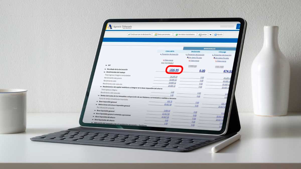 Declaración de la renta resultado a devolver en pantalla de la agencia tributaria