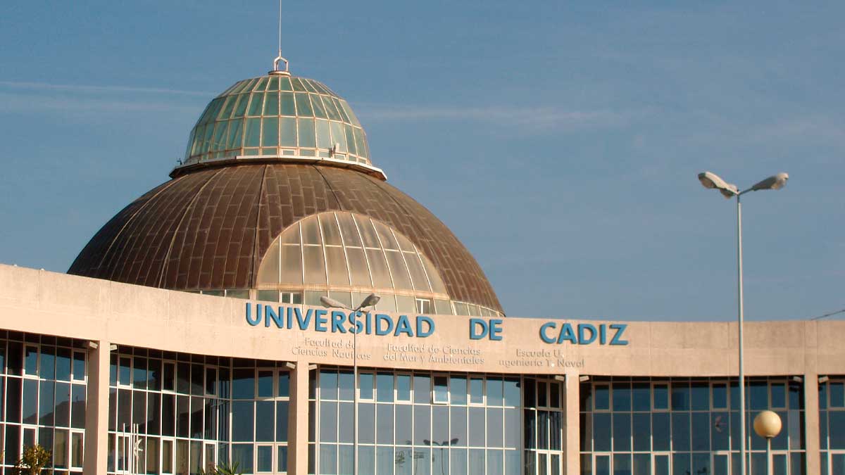 Edificio de la Universidad de Cádiz donde se ofrecen las Becas Santander para estudiantes universitarios