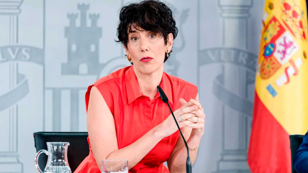 La ministra Elma Saiz durante la presentación de la nueva jubilación flexible para autónomos y pensionistas