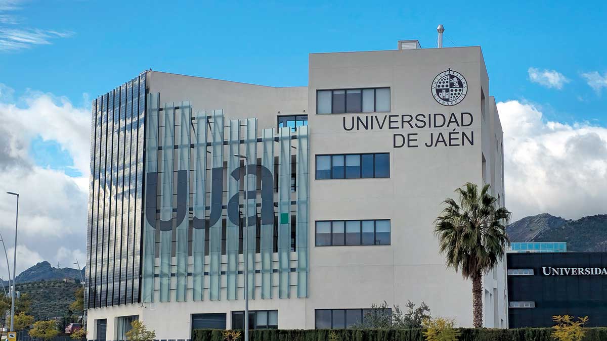 Dispositivo de bajo coste desarrollado por investigadores de la Universidad de Jaén para detectar fallos eléctricos en tiempo real