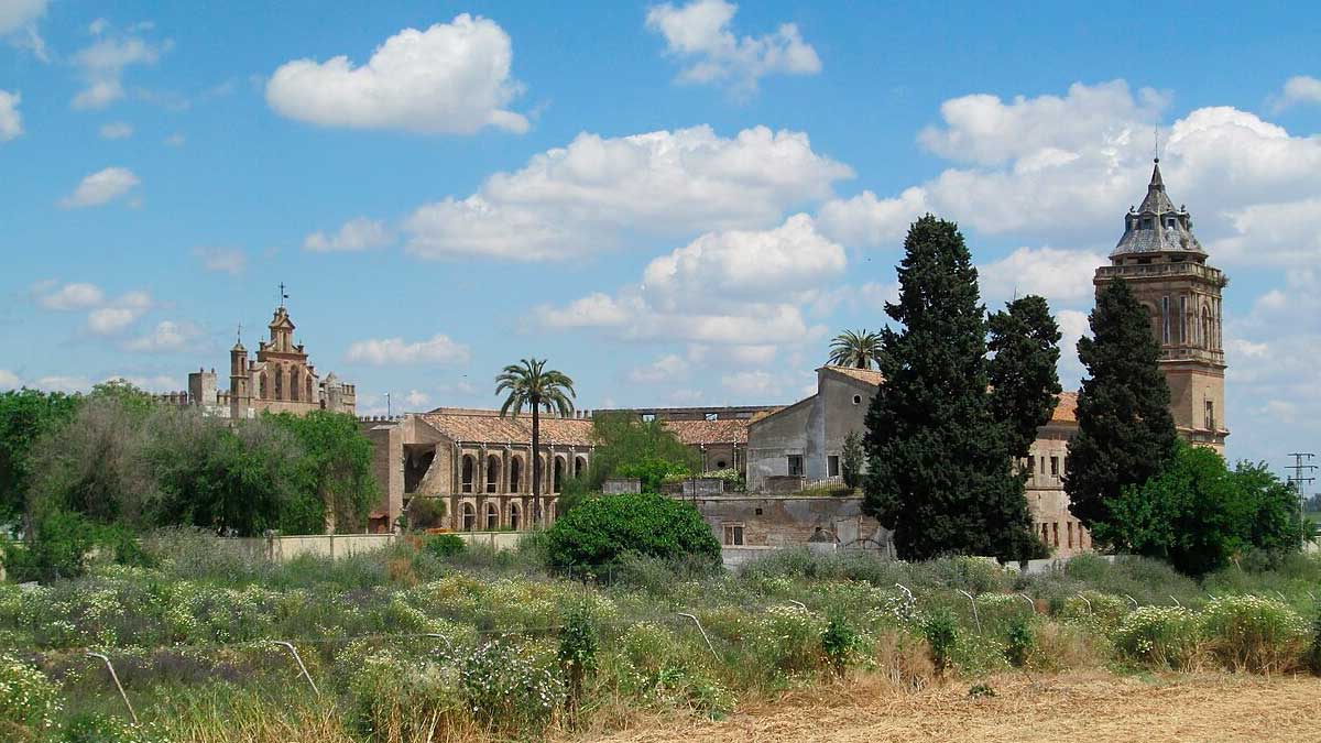 Vista del monasterio de San Isidoro del Campo, protagonista de hallazgos romanos y visigodos