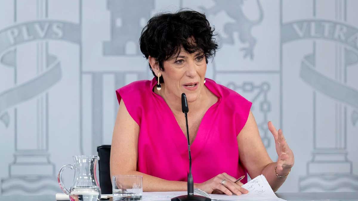 Comparecencia institucional sobre jubilación anticipada y recortes en las pensiones de la Seguridad Social