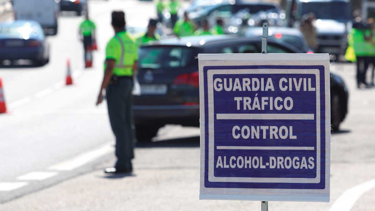 Control de tráfico de la Guardia Civil en Andalucía por alcohol y drogas
