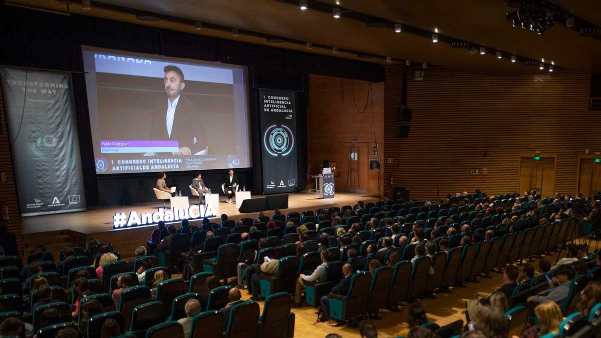 Auditorio lleno en el Congreso de inteligencia artificial en Granada