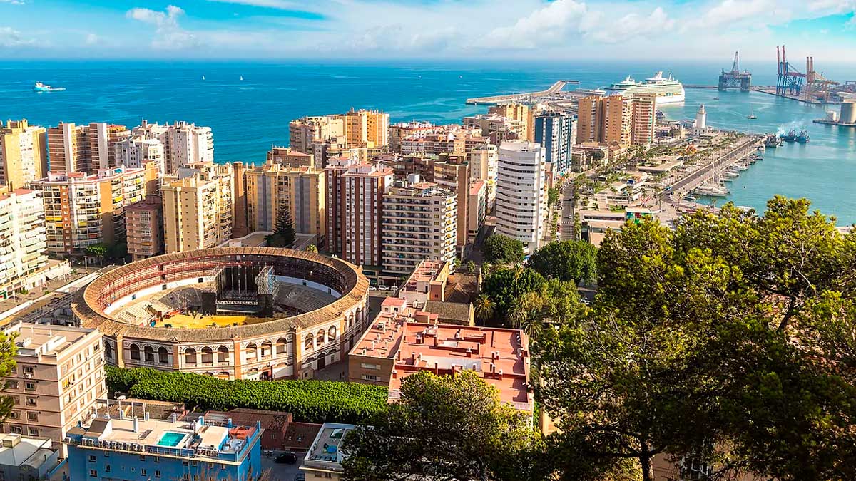 Málaga bate un récord con 418 millones en inversión inmobiliaria y concentra casi la mitad del mercado andaluz