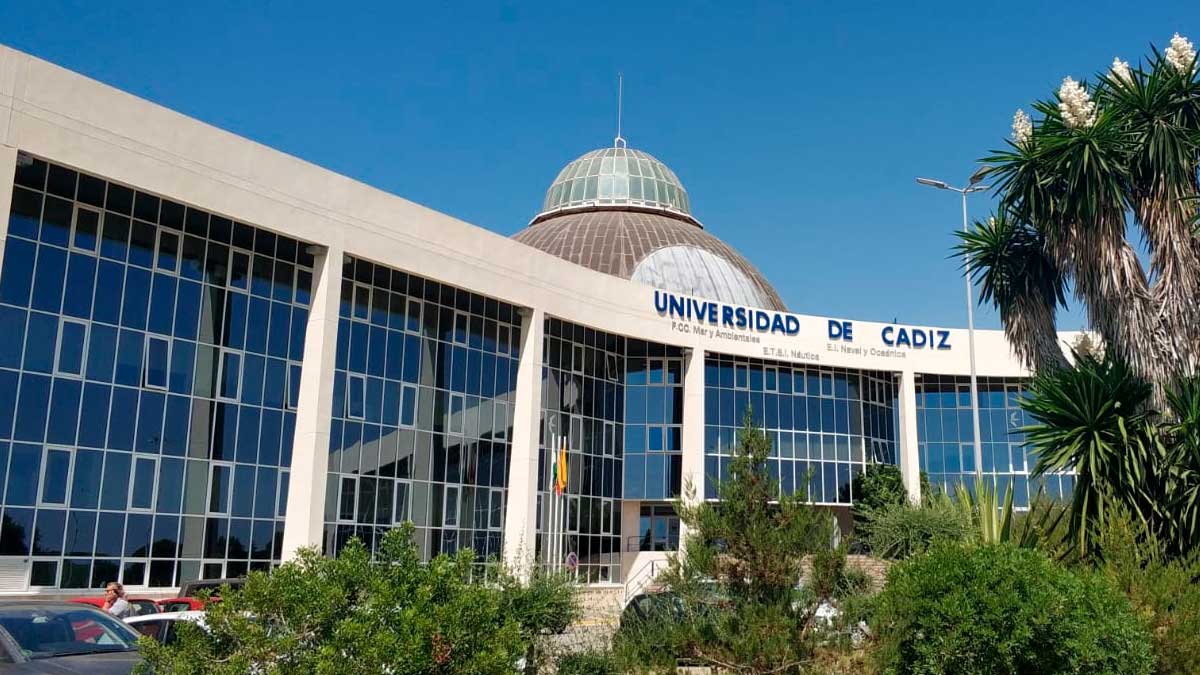 Fachada de la Universidad de Cádiz, clave en las notas de corte de Matemáticas e Informática