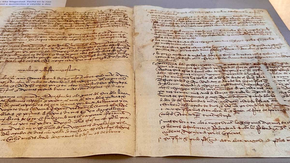 Documento antiguo relacionado con la muerte de Elcano expuesto en Sevilla