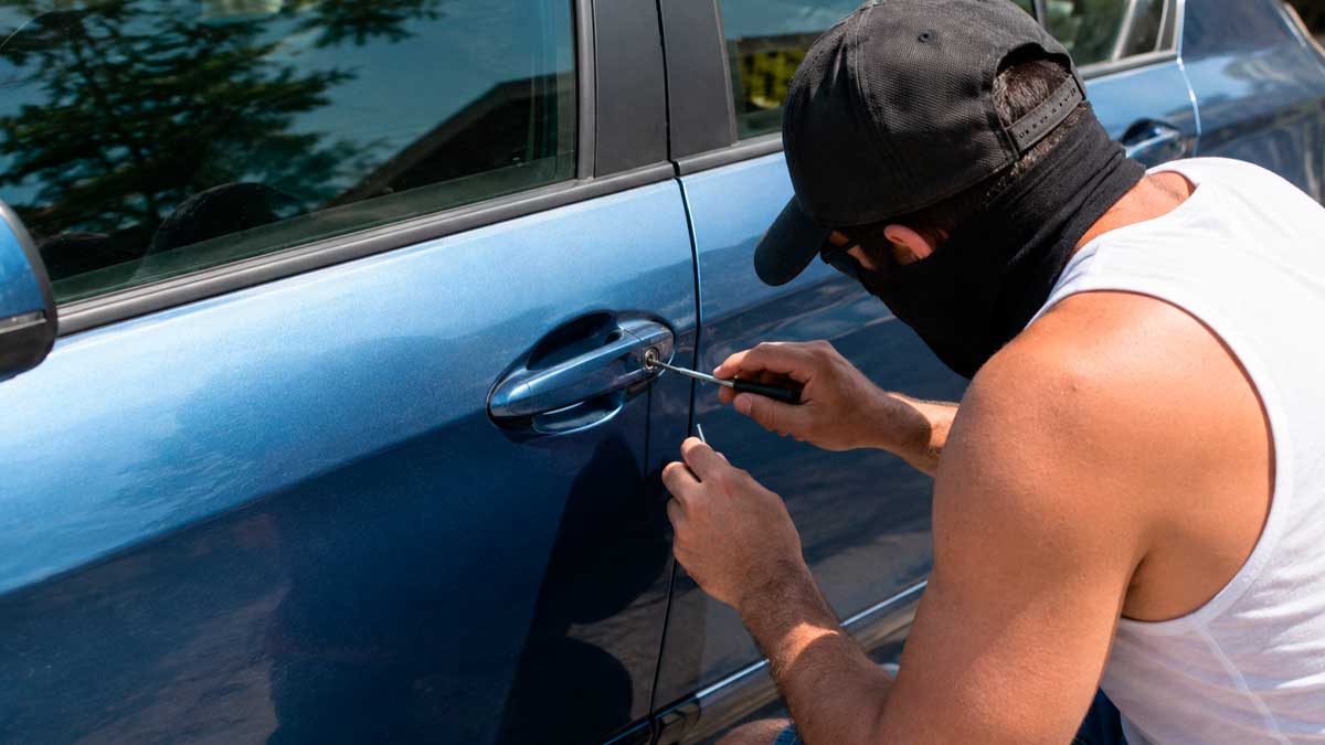 Robo de coche en Sevilla y Málaga con herramienta durante el primer trimestre