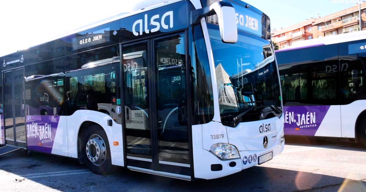 Autobús urbano de Alsa en Jaén, donde los trabajadores mantienen la convocatoria de huelga para San Lucas