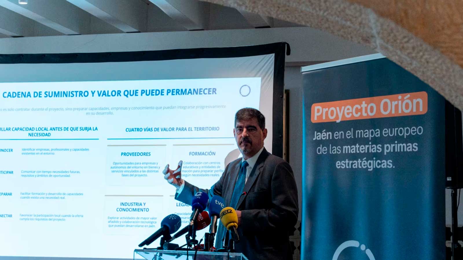 Presentación del proyecto Orión en Jaén para investigar tierras raras y otros minerales estratégicos.